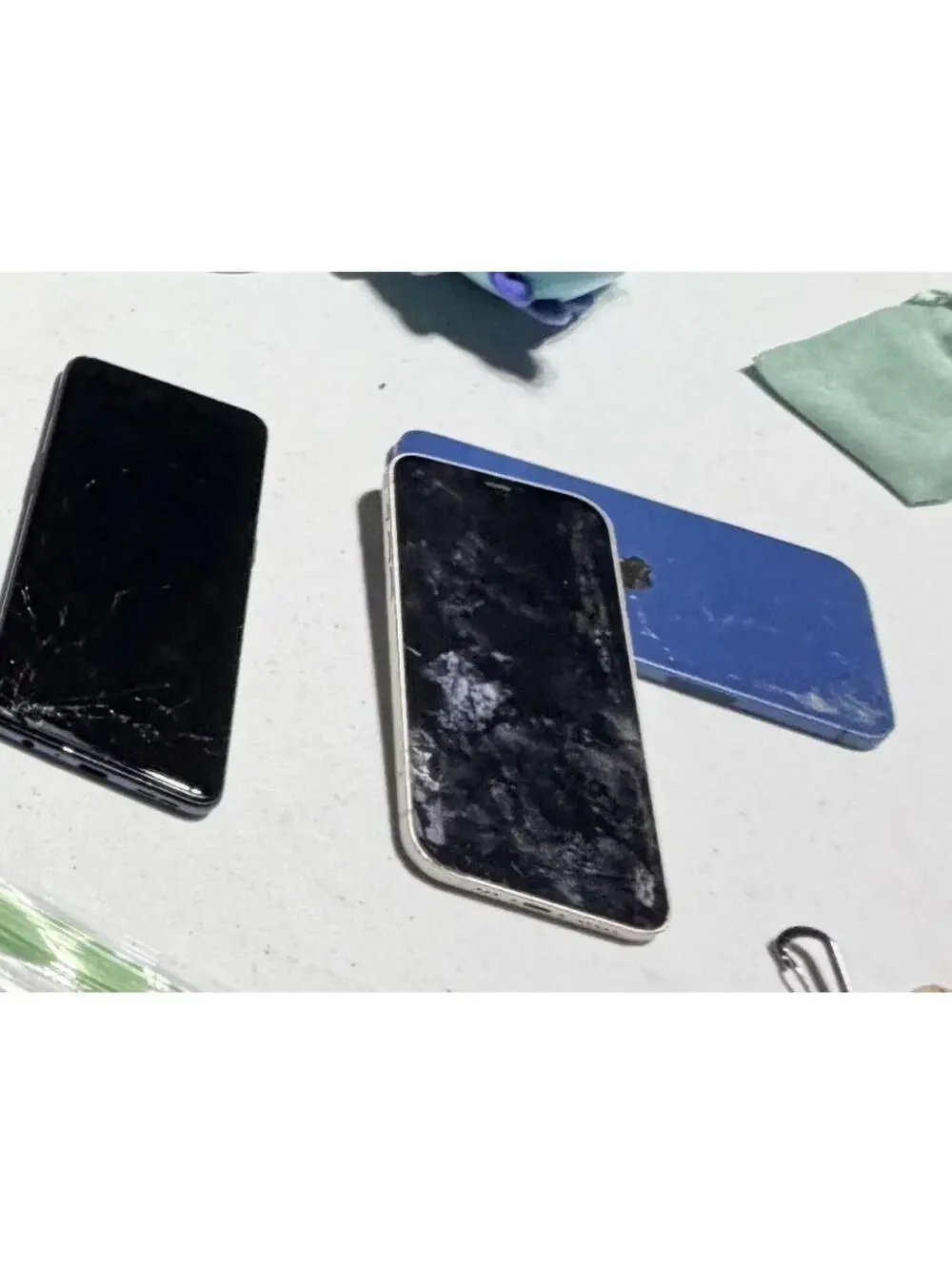 3 Phone Lot 2 iPhones  Samsung Galaxy For Parts Repair AS-IS